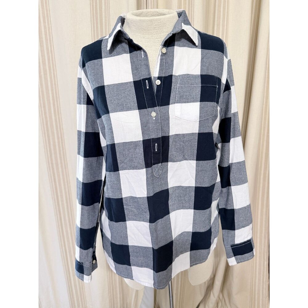 Tommy Hilfiger Women’s Medium Navy White Buffalo Plaid Shirt - NWOT